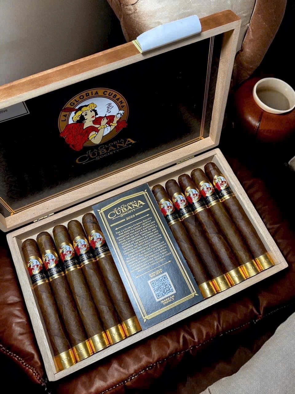 La Gloria Cubana Society Toro II Hộp 10 Điếu